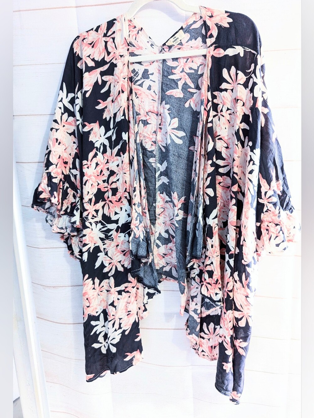 Entro Floral Open Front Waterfall Kimono Style Cardigan Wrap Or Coverup Size Sm